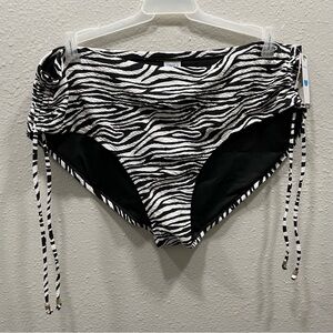 Time AndTru RuchedSideMidRise Animal Print Swimsuit Bottoms Only Size 1X 16w-18w